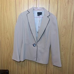 Tan Focus 2000 Blazer